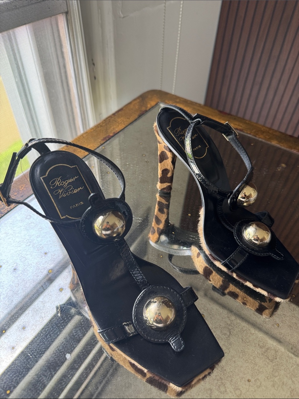 Roger Vivier Black Leather Platform Sandals Gold Orb Heels Size 39